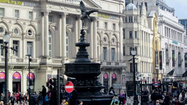 Мемориал Виктории в Лондоне Мемориал Виктории в Лондоне