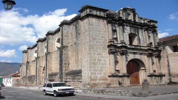 Женский монастырь Капуцинов в Антигуа-Гуатемале