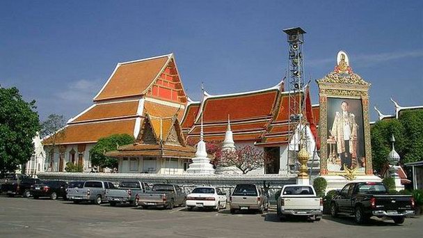 Храм Panan Choeng в Айютайи