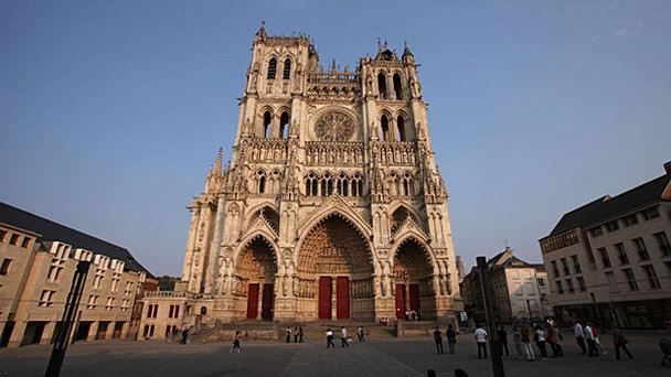 Готический собор в Амьене в Пикардии