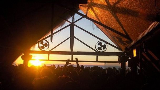 Клуб Warung в Санта-Катарине