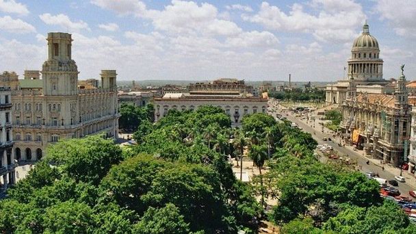 Центральный парк Гаваны в Гаване