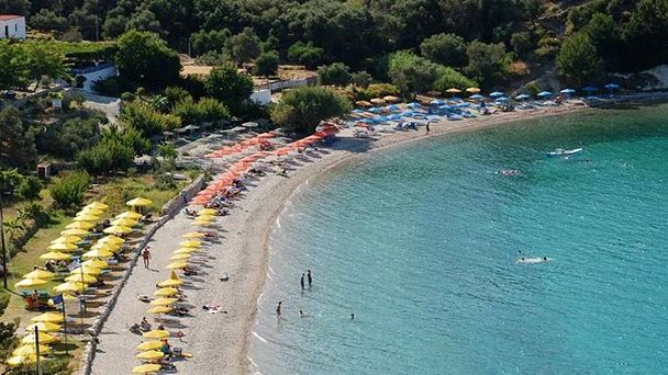 Пляж Тсамаду в Самосе