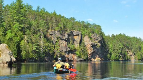 Река Маттава в Квебеке Река Маттава в Квебеке