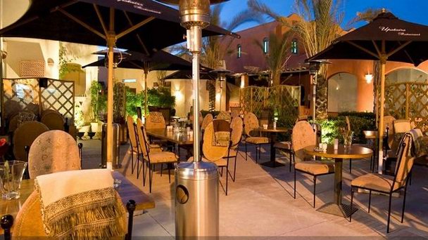 Ресторан Upstairs в Хургаде