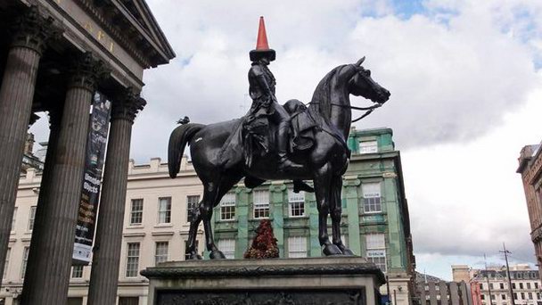 Статуя Веллингтона в Шотландии