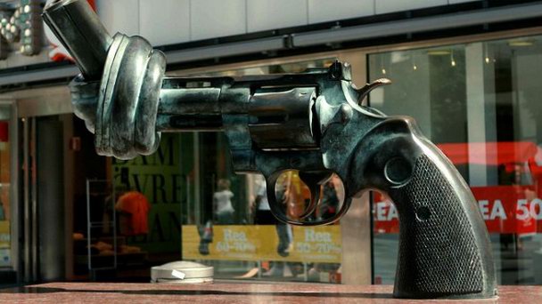 Памятник Нет насилию в Стокгольме