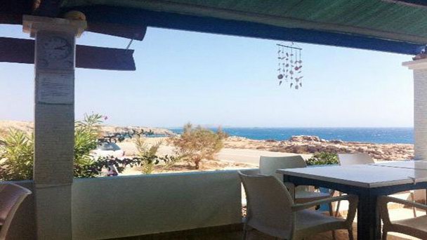 Таверна Agios Theodoros на Карпатосе