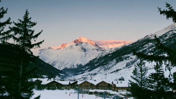 Горнолыжный курорт Валь Сени Вануаз в Рона-Альпах Горнолыжный курорт Валь Сени Вануаз в Рона-Альпах