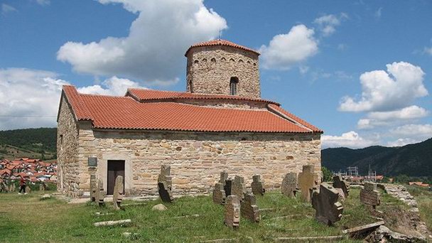 Церковь святых апостолов Петра и Павла в Крагуеваце