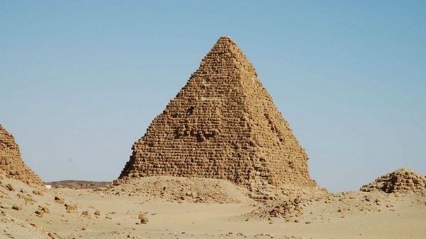 Пирамиды Нури в Хартуме Пирамиды Нури в Хартуме