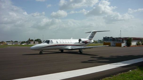 Аэропорт Анако в Баринасе