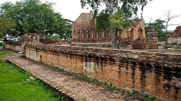 Храм Wat Kudidao в Айютайи
