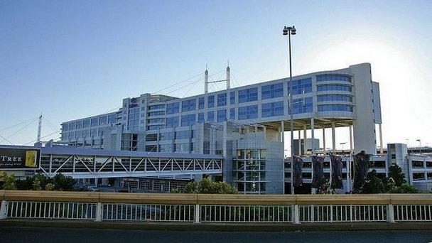 Аэропорт Мельбурна Тулламарин