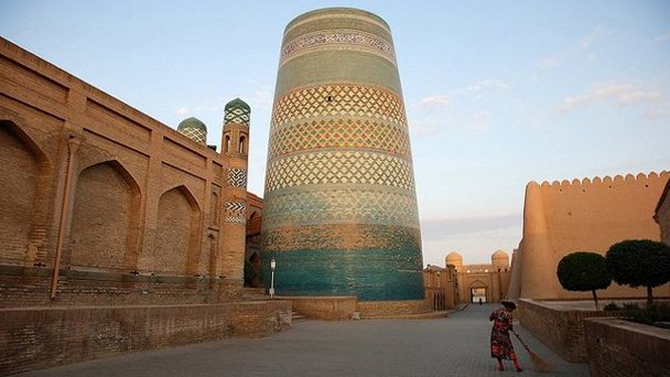 Минарет Калта Минор в Хиве