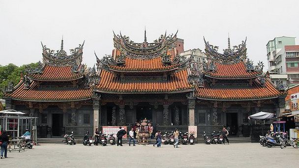 Храм Цуши в Тайпее