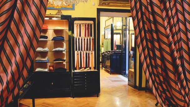 Бутик Мариано Рубиначчи в Неаполе