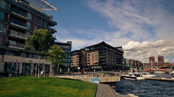 Набережная Эйкер-Бригг в Осло