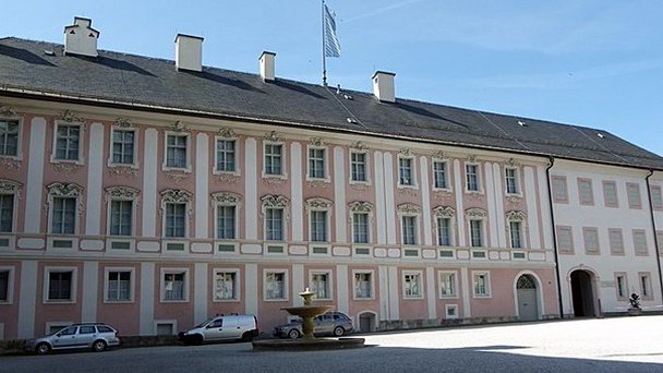 Королевский дворец Берхтесгадена в Баварии