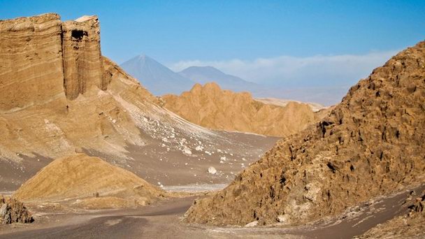 Лунная долина в Сан-Педро-де-Атакаме Лунная долина в Сан-Педро-де-Атакаме