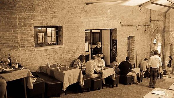 Кафе Zest Winebar & Cafe в Тоскане