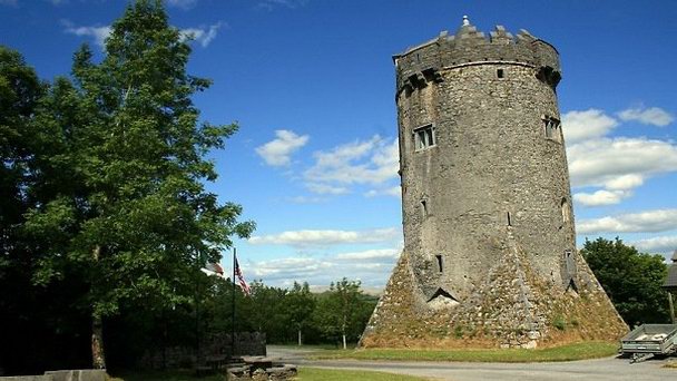 Замок Ньютаун в Клэре