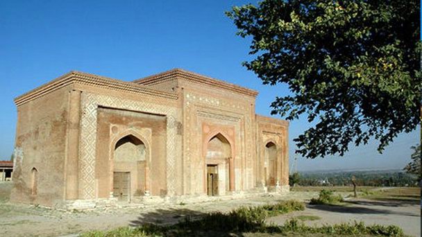 Узгенский историко-архитектурный комплекс в Бишкеке