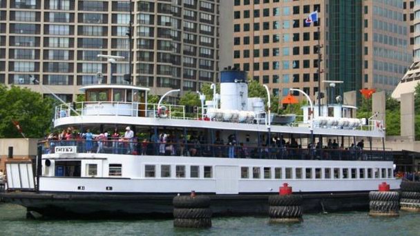 Островная паромная линия в Торонто