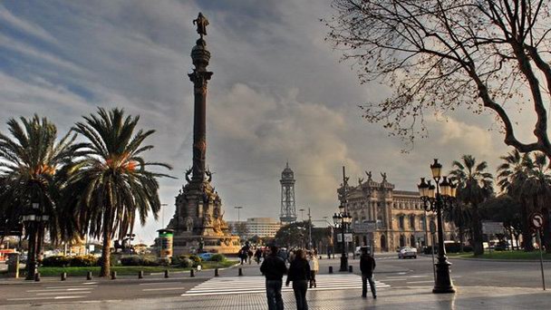 Пaмятник Колумбу в Барселоне Пaмятник Колумбу в Барселоне