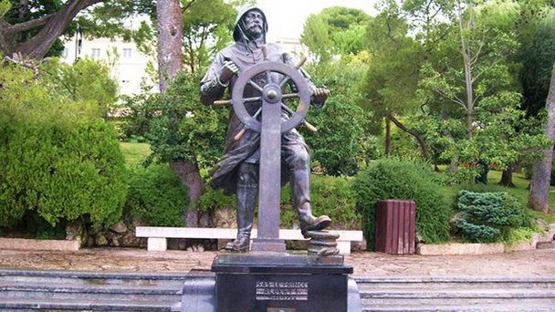 Памятник Альберту I в садах святого Мартина в Монте-Карло Памятник Альберту I в садах святого Мартина в Монте-Карло
