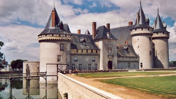 Замок Дюнуа в Долине Луары