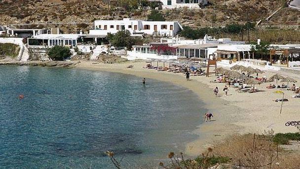Пляж Агиос Стефанос на Миконосе