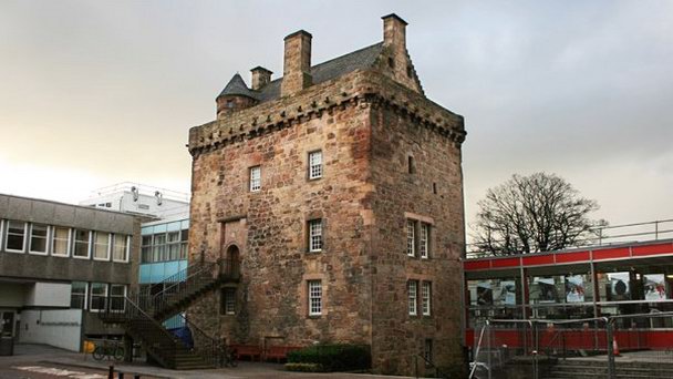 Замок Мерчистон в Шотландии