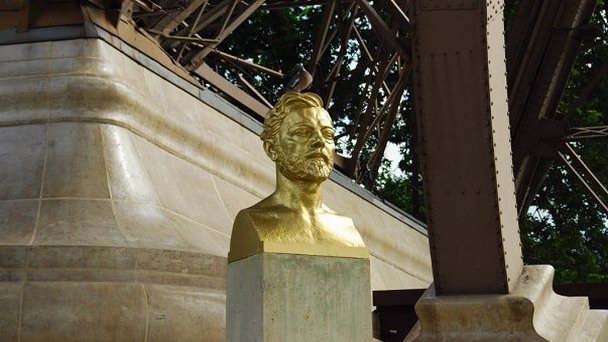 Памятник Эйфелю в Париже Памятник Эйфелю в Париже