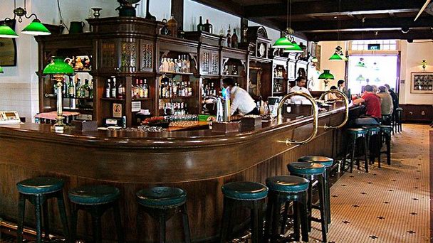 Бар Long Bar в Сингапуре