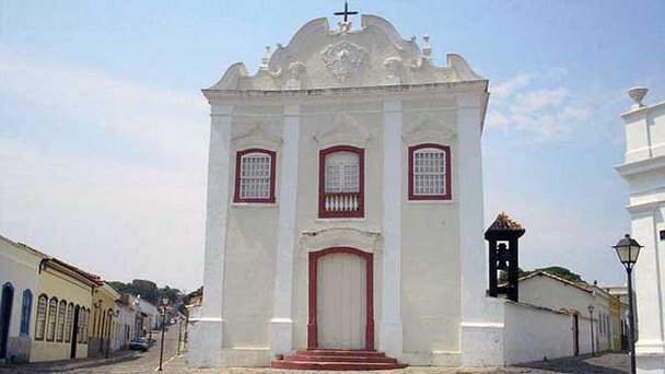 Музей искусств Сакра-да-Боа Морте в Гоянии