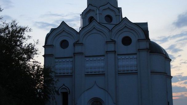 Храм Святителя Николая на Монастырском острове в Днепропетровске