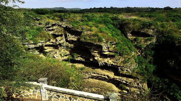 Пещеры вади Тави в Хасабе