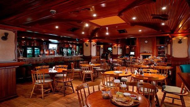 Бар-ресторан Chesters в Лимассоле