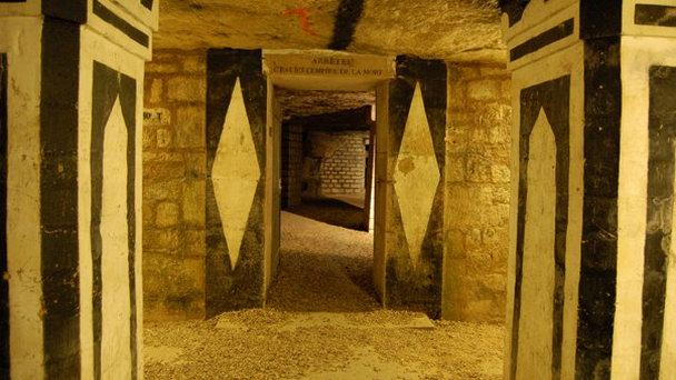 Парижские катакомбы Парижские катакомбы