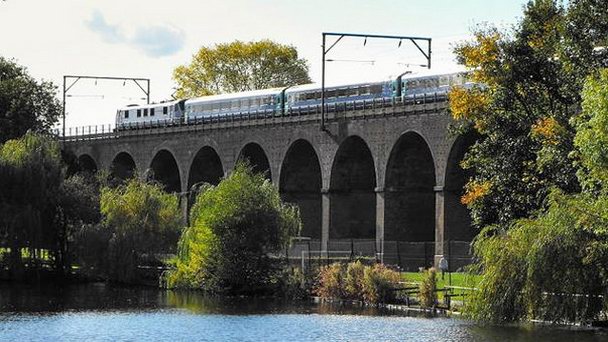 Виадук в Челмсфорде в Англии