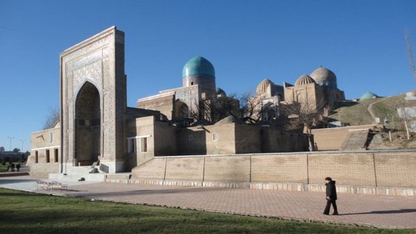 Ансамбль мавзолеев Шахи-Зинда в Самарканде Ансамбль мавзолеев Шахи-Зинда в Самарканде