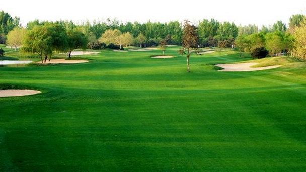 Гольф-клуб Beijing Tian в Пекине Гольф-клуб Beijing Tian в Пекине