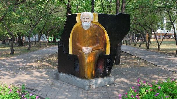 Скульптура Монах или Непрочитанная книга в Новосибирске