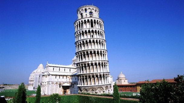 Пизанская башня в Тоскане