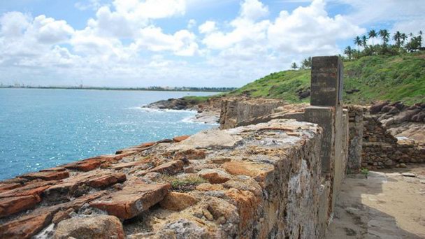 Замок-крепость Castelo do Mar ruins в Сан-Паулу