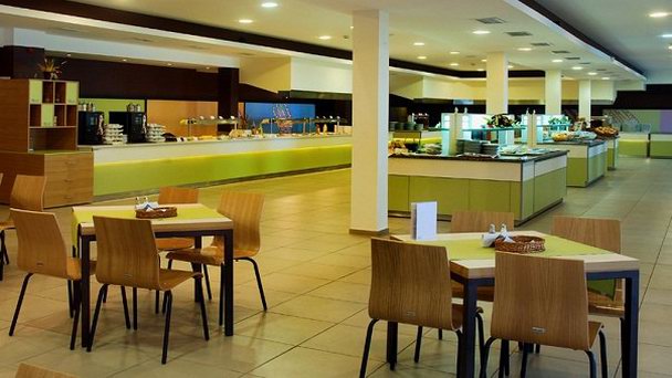 Ресторан отеля Sunrise в Золотых Песках