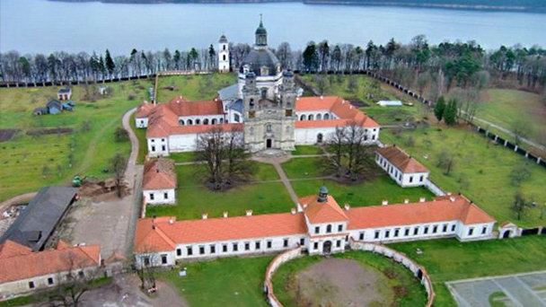 Монастырь Пажайслиса в Каунасе