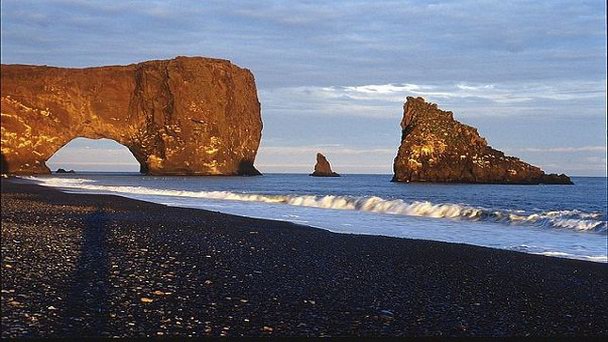 Мыс–заповедник Дирхолей в Южной Исландии