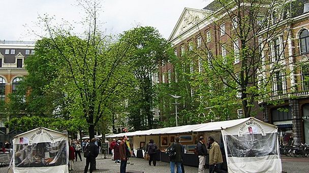 Художественный рынок Арт Плейн Спёй в Амстердаме